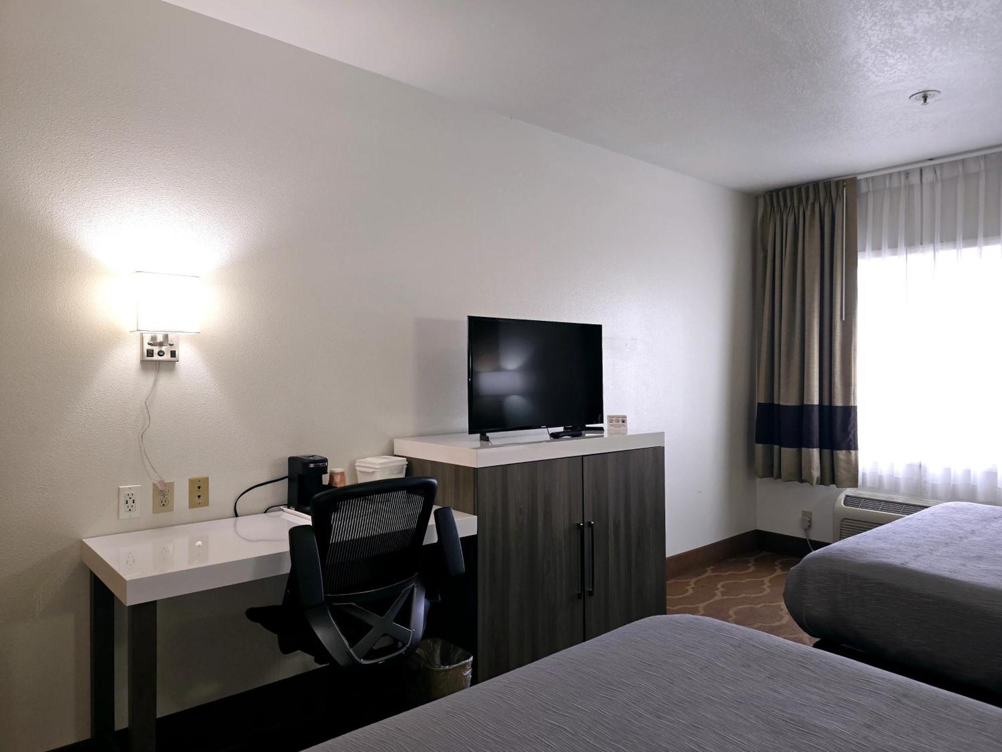 Quality Inn & Suites Longview Kelso Ngoại thất bức ảnh