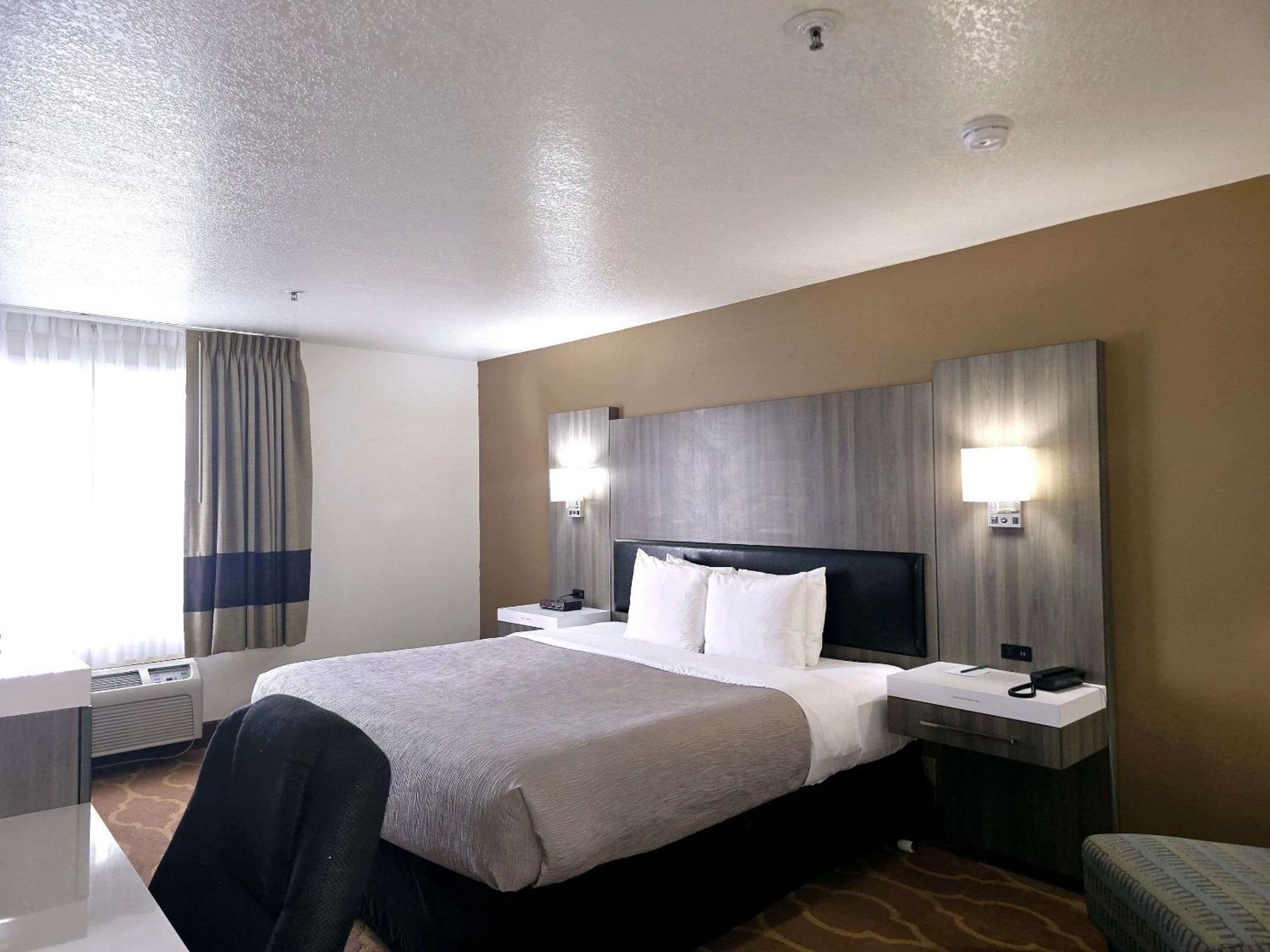 Quality Inn & Suites Longview Kelso Ngoại thất bức ảnh